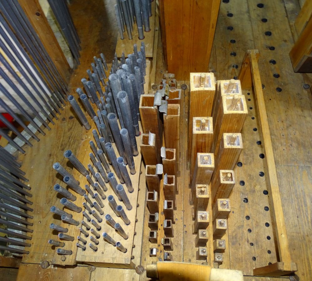 Zedlitzdorf-orgelrestaurierung-vonbank04