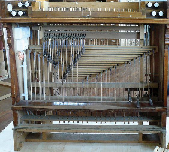 Uebersaxen-orgelrestaurierung-vonbank09
